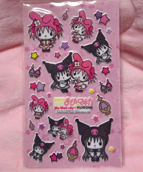 Стикеры Хеллоу Китти Kuromi