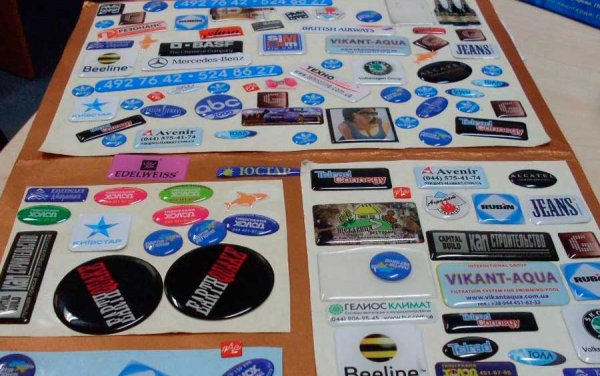 Наклейка заливная со светом