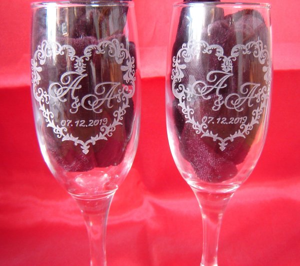 Бокалы для шампанского на свадьбу