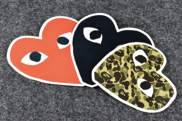 Нашивка comme des garcons