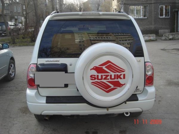 Наклейки на Сузуки Грант Витара