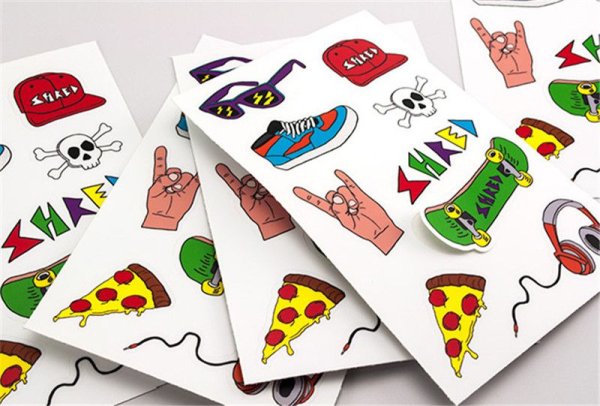 Наклейки листья