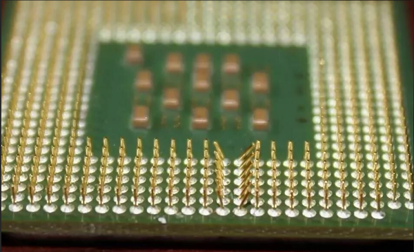 Погнутые ножки процессора AMD