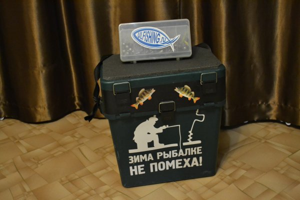 Рыболовные наклейки на ящик зимние