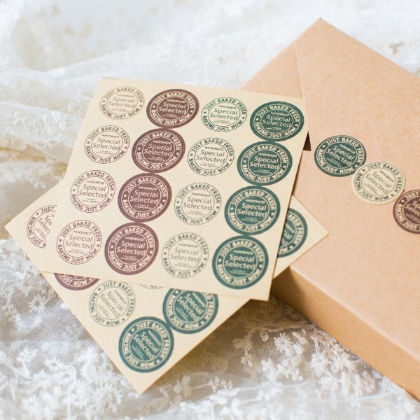 Наклейки на крафтовую упаковку