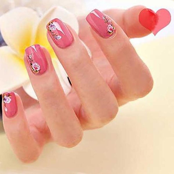 Маникюр с надписями