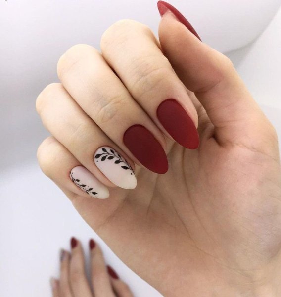 Маникюр на день Святого Валентина