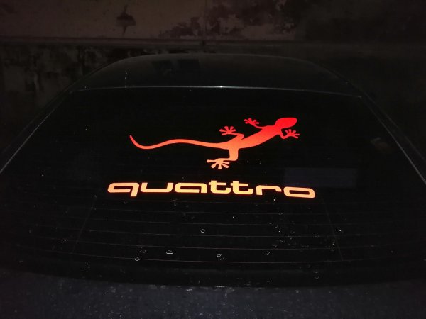 Наклейки quattro на Ауди