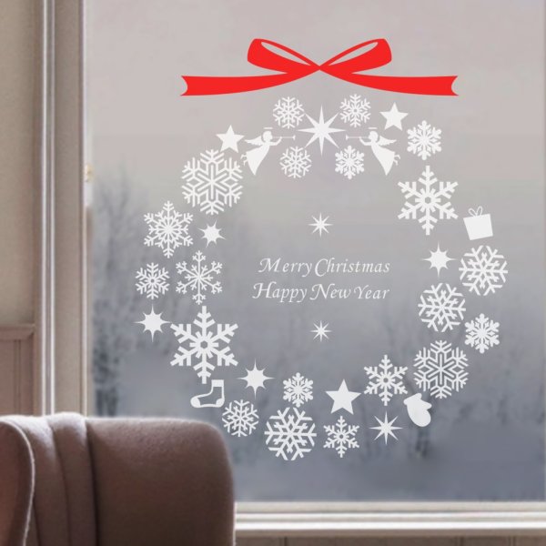 Украшение окон снежинками