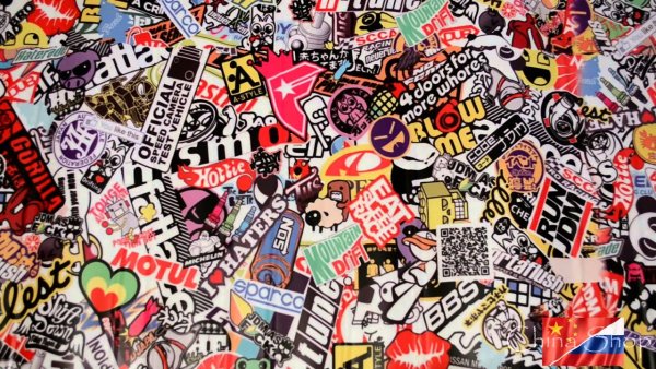 Много наклеек