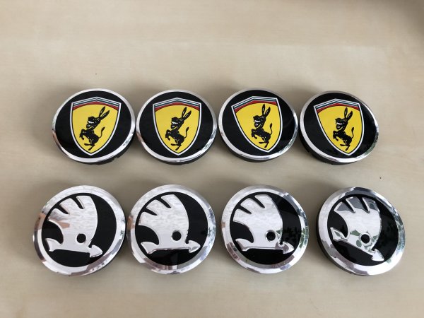 Заводские наклейки в подкапотное пространство