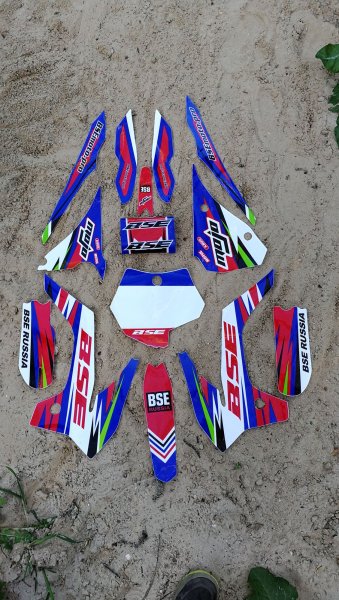 Комплект наклеек пластика на мотоцикл BSE z2