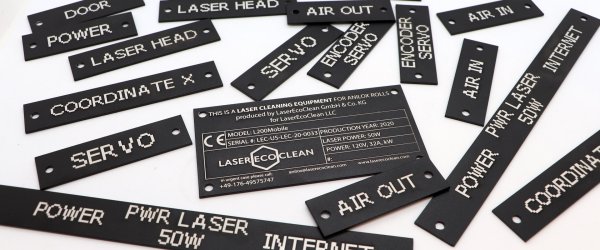 Шильдики фаз на передней панели