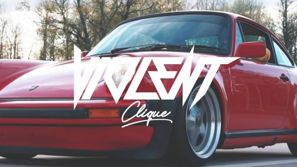 I Love violence стикер