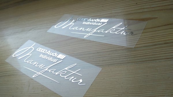 Хромированная наклейка