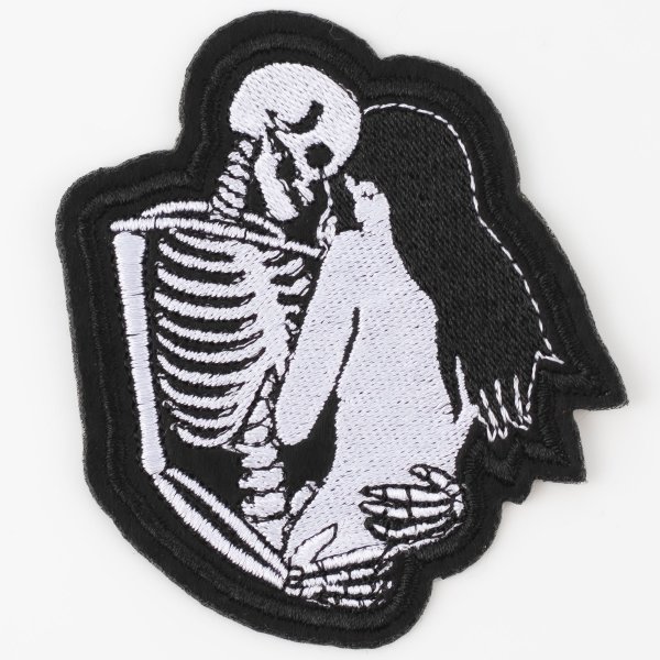 Текстильная наклейка