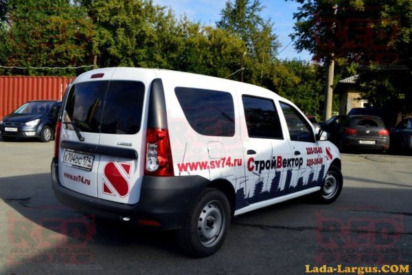 Наклейки на машину Ларгус