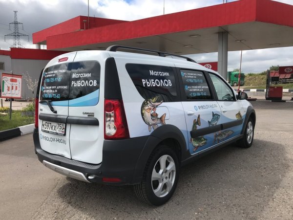 Наклейка на Ларгус фургон