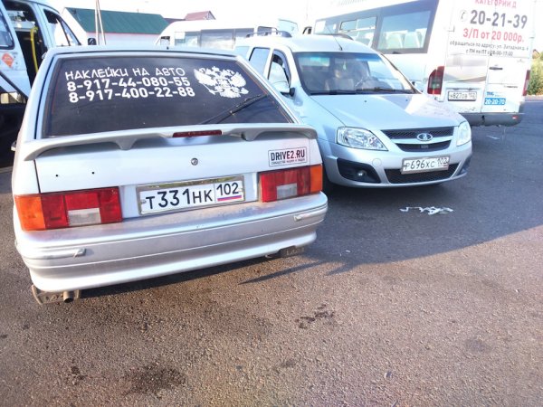 Наклейка на багажник ВАЗ 2114