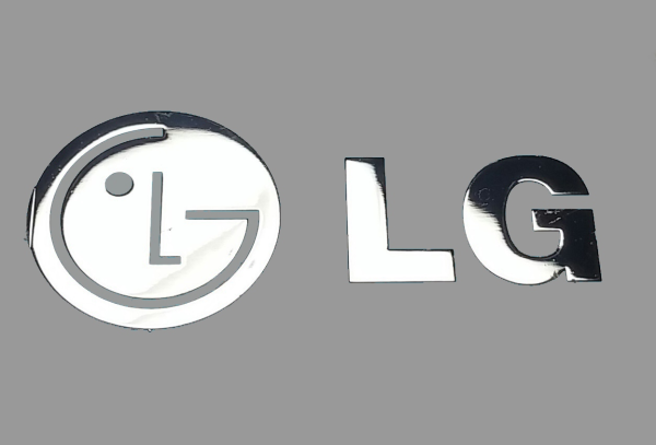Наклейка с логотипом LG