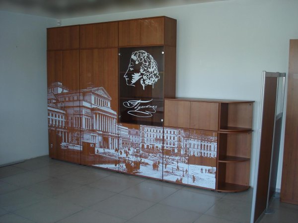 Печать на мебельных фасадах