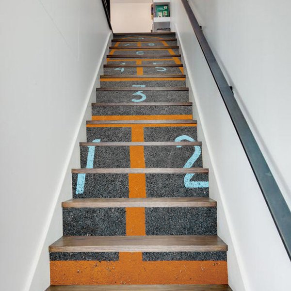 Школьная лестница