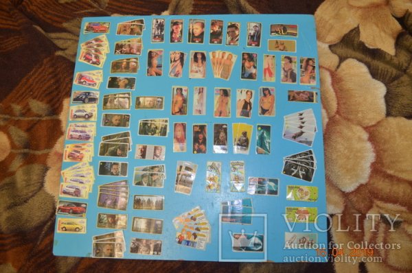 Вкладыши от жвачек Beach girls