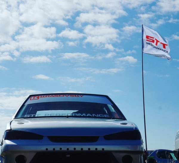 Знак STT Performance