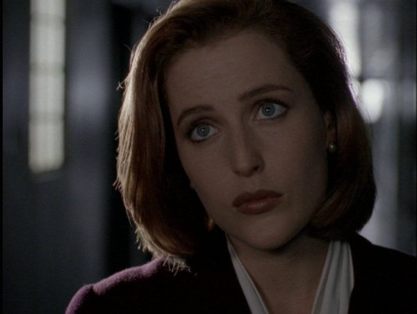 Скалли Милано агент