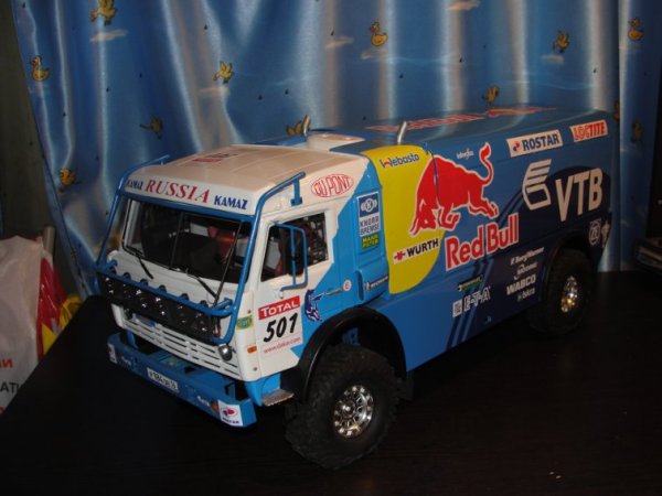 КАМАЗ Париж Дакар в векторе