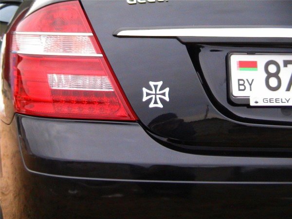 Грузинский крест наклейка на машину