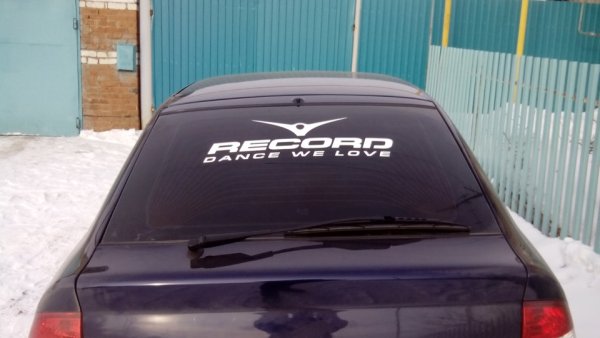 Радио рекорд наклейка на авто