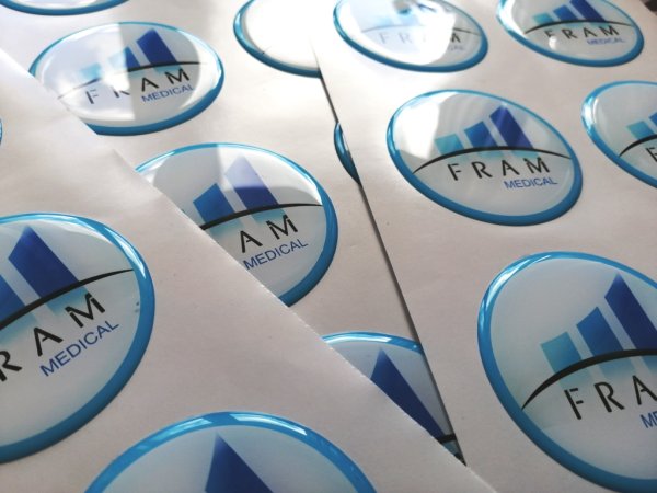 Наклейки со смолой