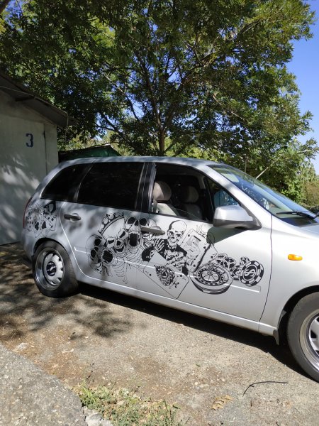 Аэрография на Лада Калина хэтчбек