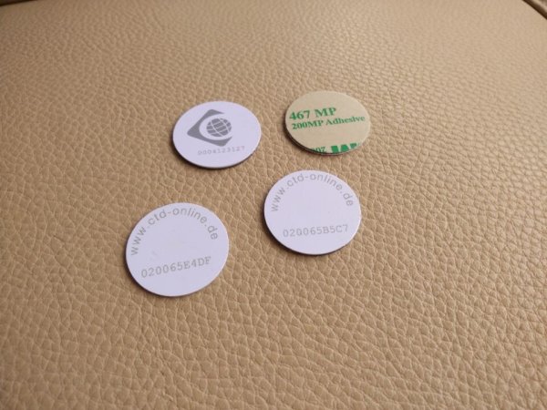 RFID этикетка фото