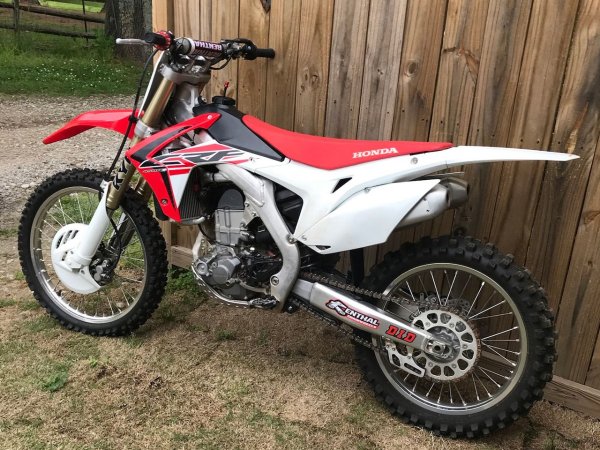 Наклейки на маятник мотоцикла Honda