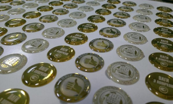 Табличка из эпоксидной смолы