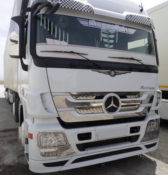 Наклейка Actros 440