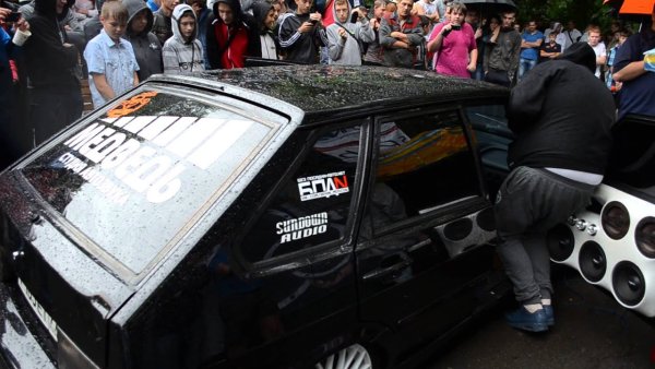 ВАЗ 2114 студия Автозвука медведь