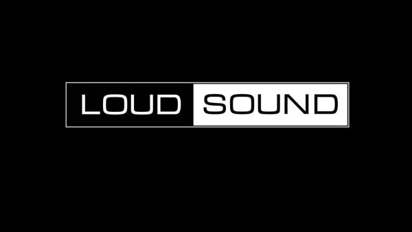 Loud Sound наклейка
