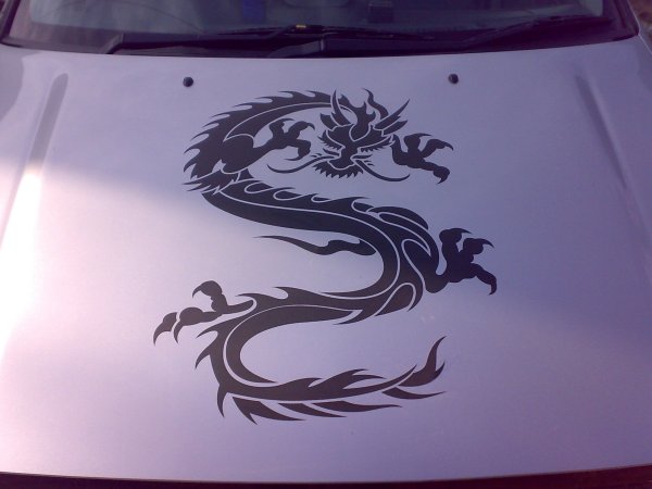 Аэрография на капот автомобиля