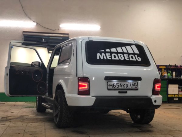 Задние фонари Нива 2121 Бронто