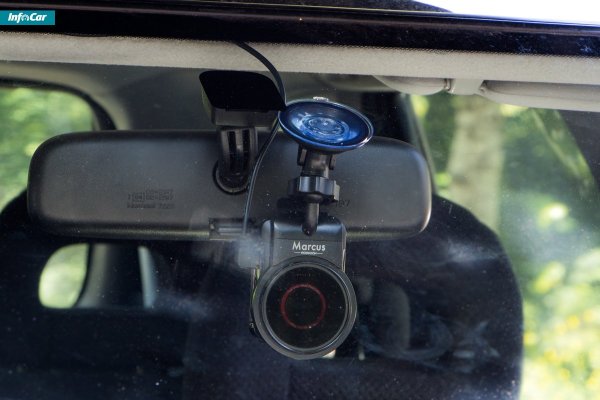 Статическая наклейка на стекло автомобиля для видеорегистратора