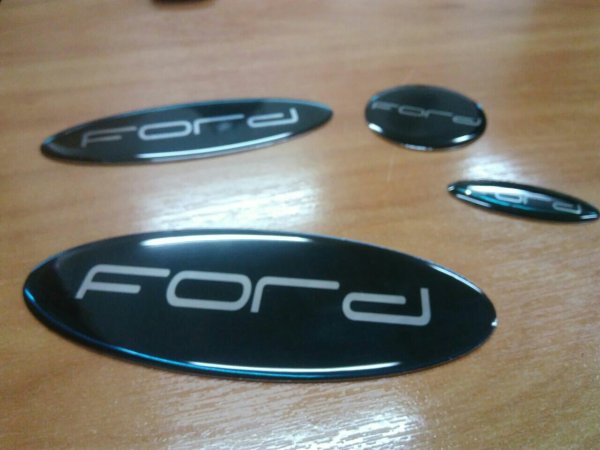 Ford Focus 2 шильдик