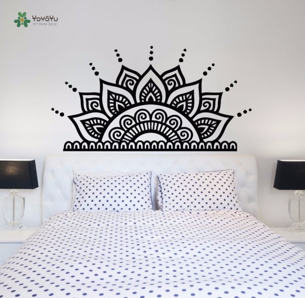 Узоры на стене