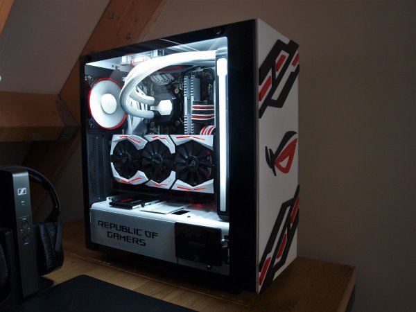 Игрушка в корпус ПК