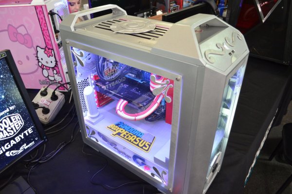 Корпус MSI Dragon