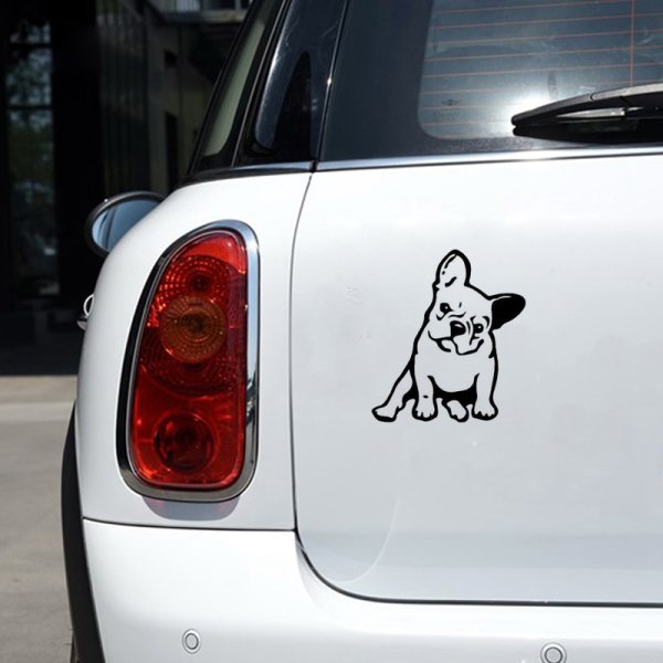 Наклейка на автомобиль