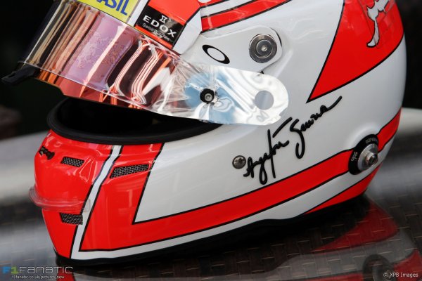 Наклейка на визор мотошлема