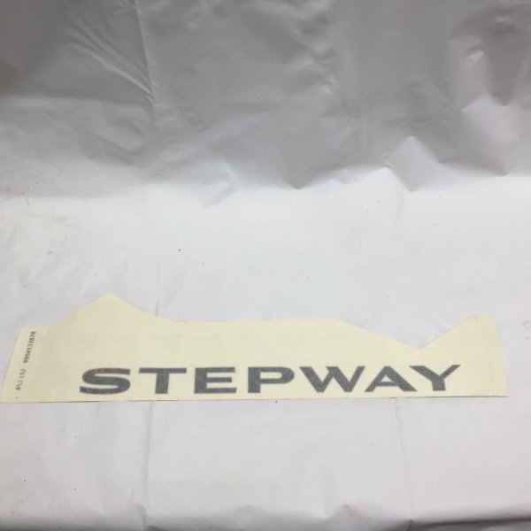Наклейка передней двери Stepway левая